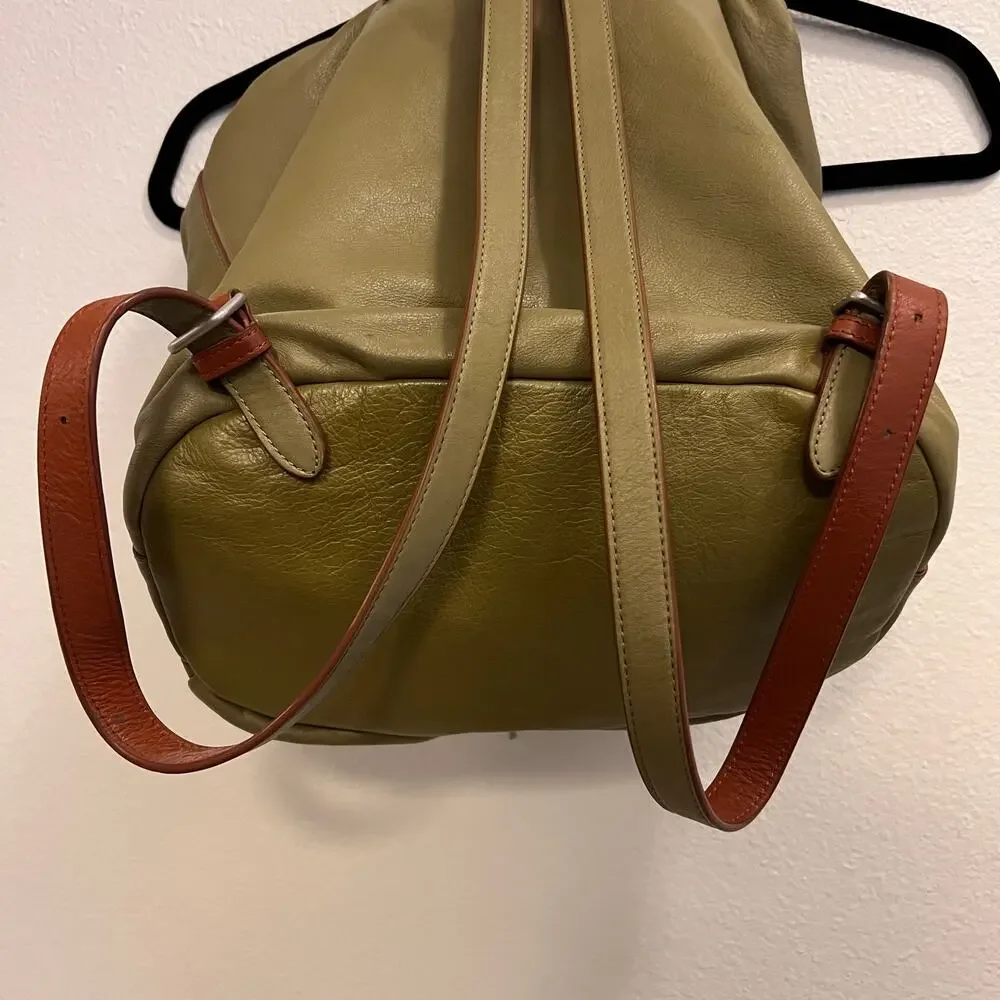 Vera Bradley Leather Drawstring Cinch Backpack Olive Green Floral Lining - Picture 8 of 8